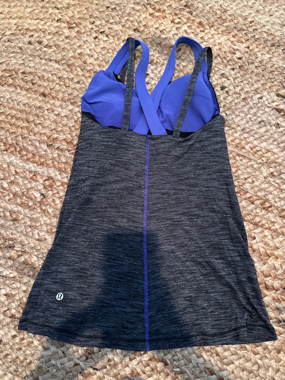 LULULEMON RUN FOR GOLD TANK - Picture 3 of 4
